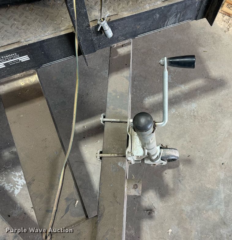 image for item NN9352 2000 Olympian D25P1S generator