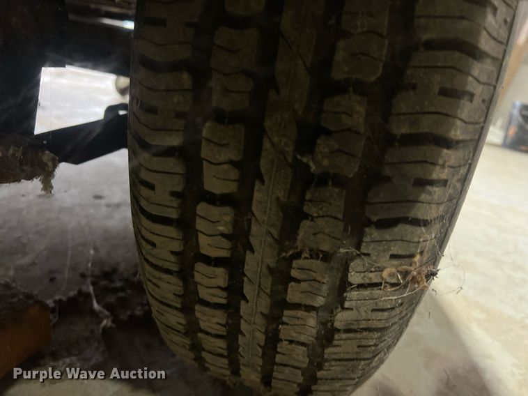 image for item NN9352 2000 Olympian D25P1S generator