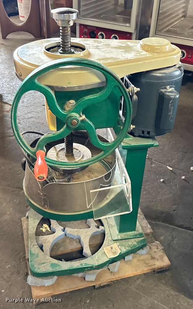 image for item NU9515 Restaurant equipment 