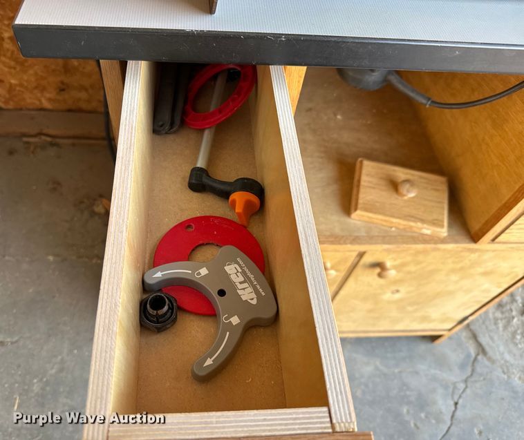 image for item NU9519 Router table