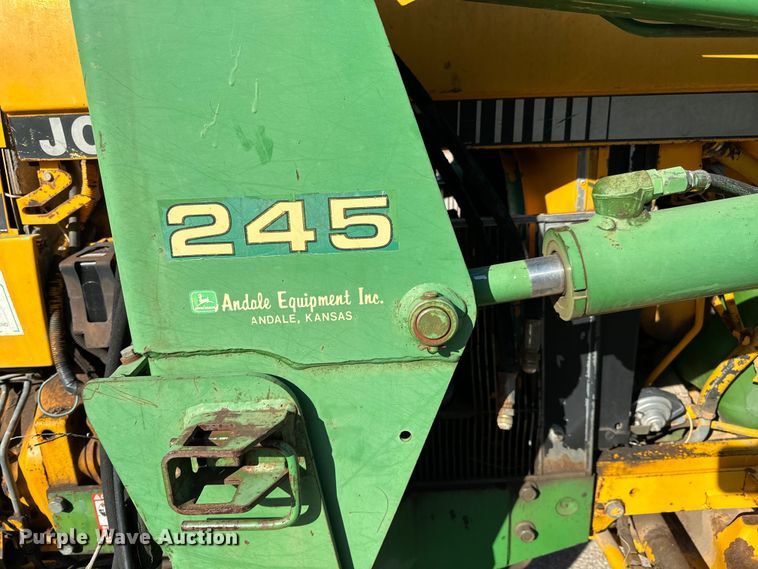 image for item NU9533 1989 John Deere 2355 tractor