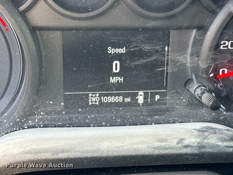 image for item NU9547 2019 Chevrolet Silverado 1500 Crew Cab pickup truck