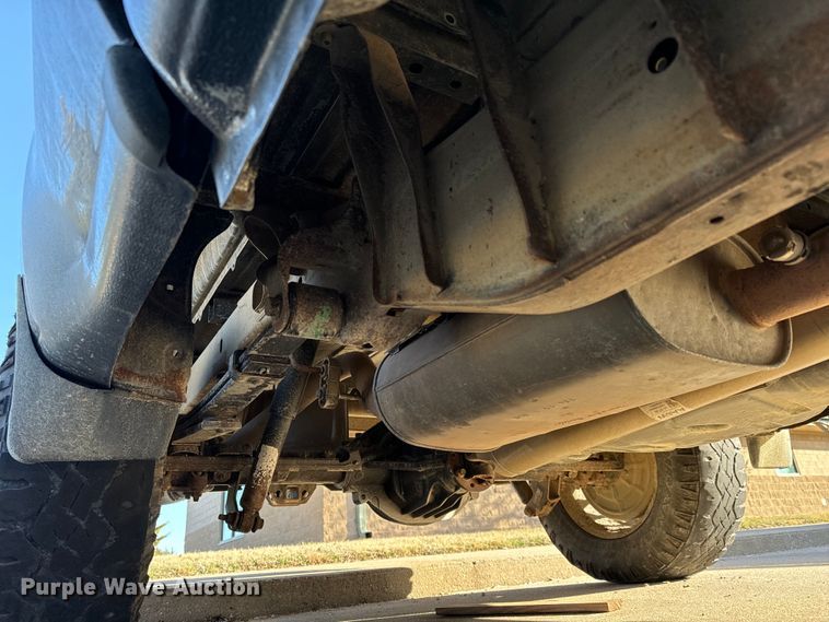 image for item NU9547 2019 Chevrolet Silverado 1500 Crew Cab pickup truck