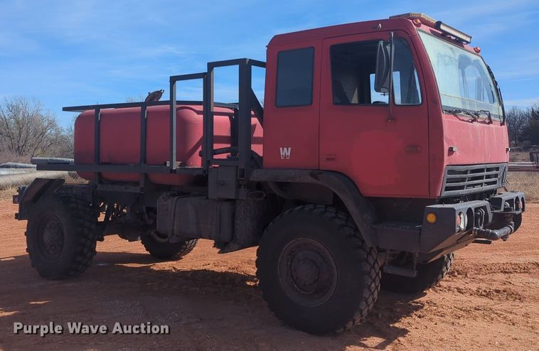 image for item NZ9377 1997 Stewart Stevenson M1078 tank truck