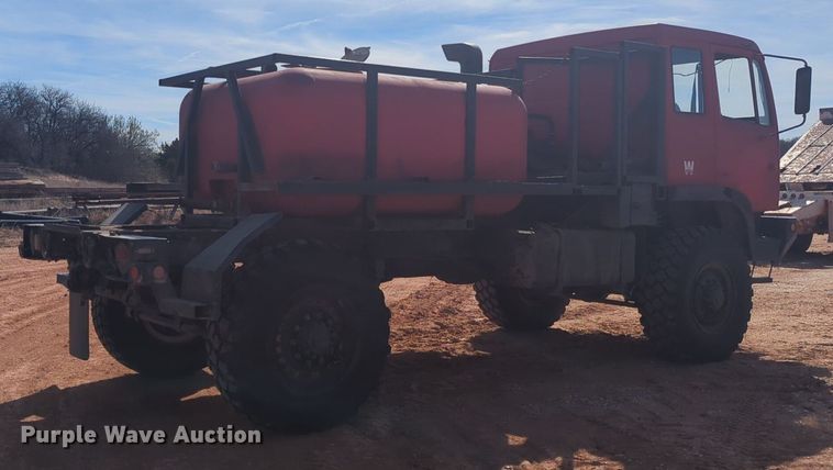 image for item NZ9377 1997 Stewart Stevenson M1078 tank truck