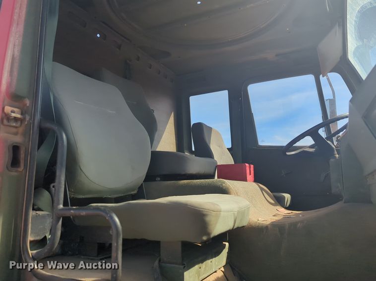 image for item NZ9377 1997 Stewart Stevenson M1078 tank truck