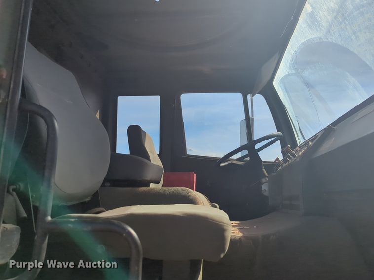 image for item NZ9377 1997 Stewart Stevenson M1078 tank truck