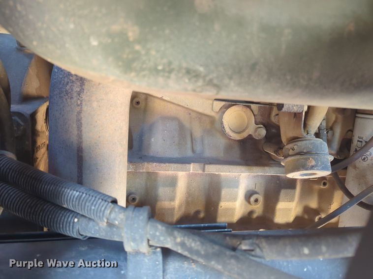 image for item NZ9377 1997 Stewart Stevenson M1078 tank truck