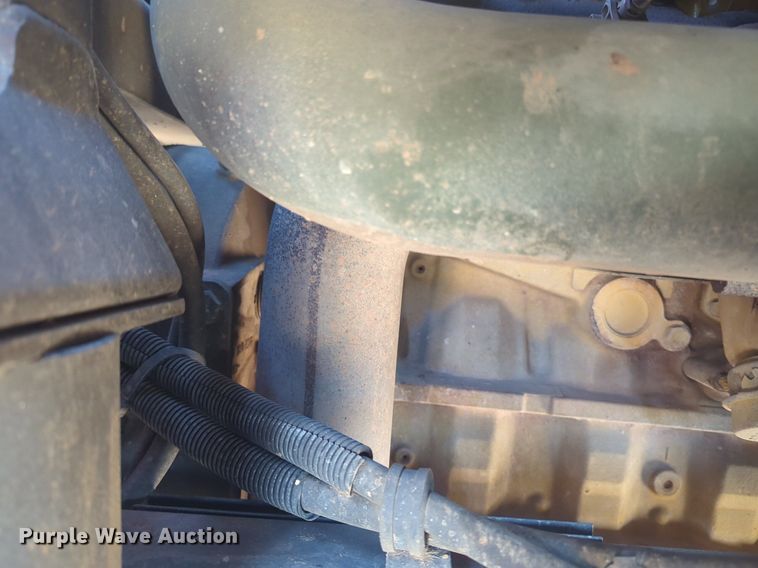 image for item NZ9377 1997 Stewart Stevenson M1078 tank truck