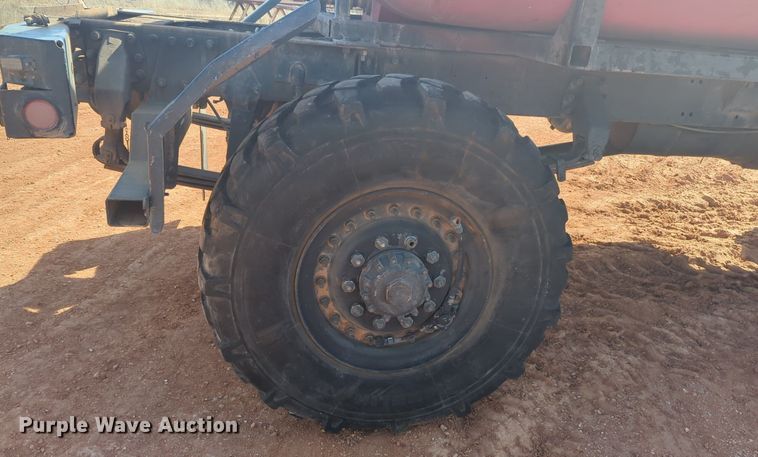 image for item NZ9377 1997 Stewart Stevenson M1078 tank truck