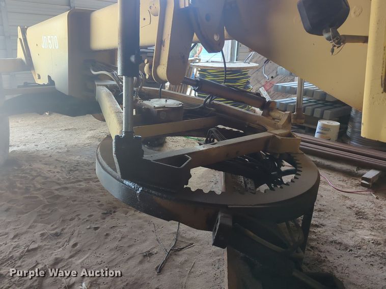 image for item NZ9378 John Deere  570 motor grader