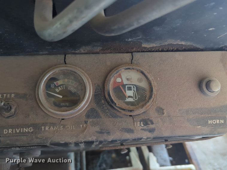 image for item NZ9378 John Deere  570 motor grader