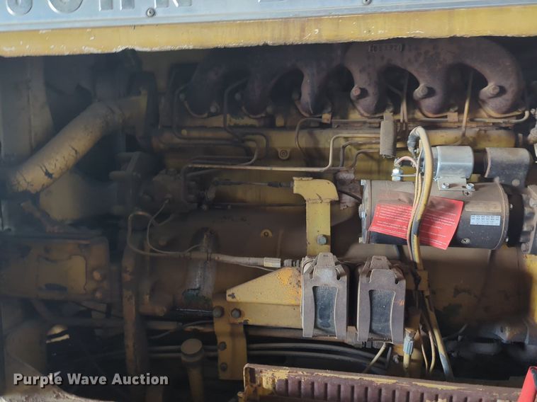 image for item NZ9378 John Deere  570 motor grader