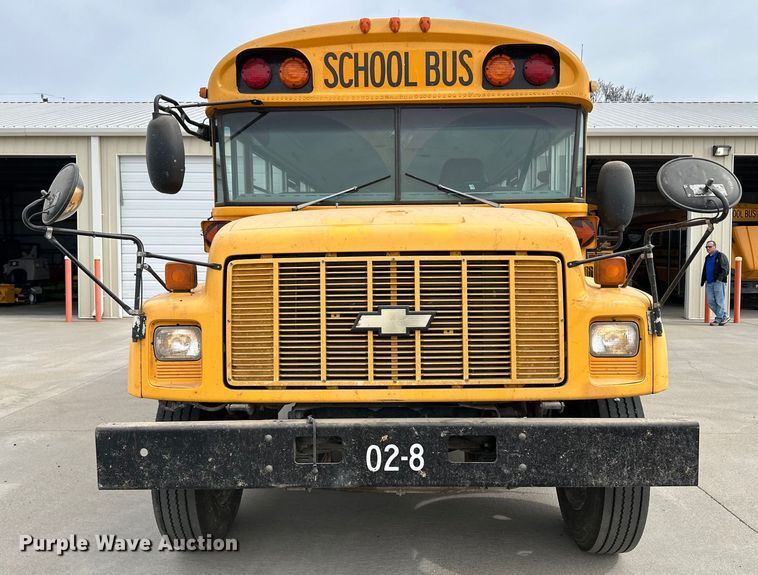 image for item OA9643 2003 Blue Bird school bus