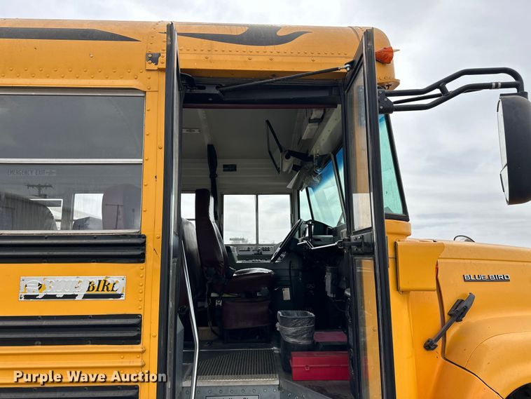 image for item OA9643 2003 Blue Bird school bus