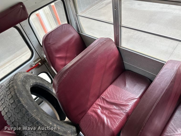 image for item OA9643 2003 Blue Bird school bus