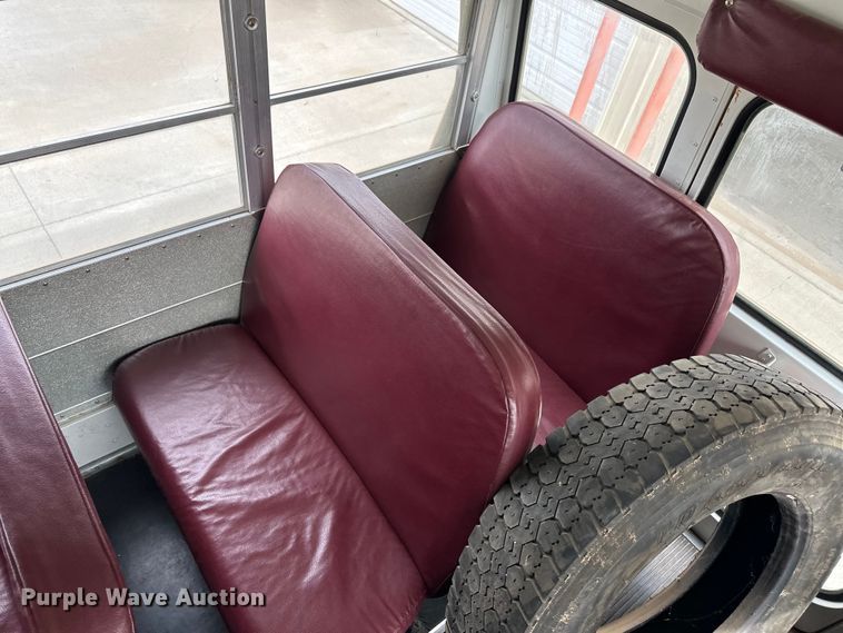 image for item OA9643 2003 Blue Bird school bus