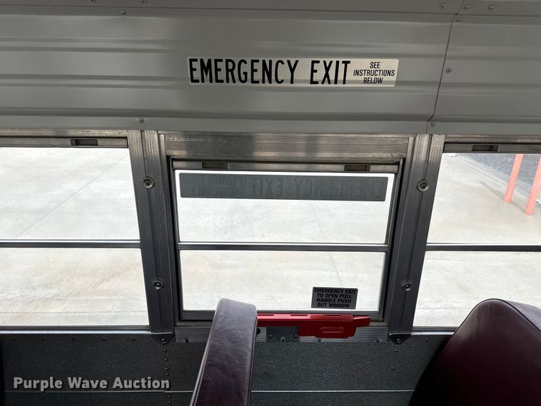 image for item OA9643 2003 Blue Bird school bus