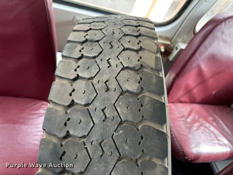 image for item OA9643 2003 Blue Bird school bus