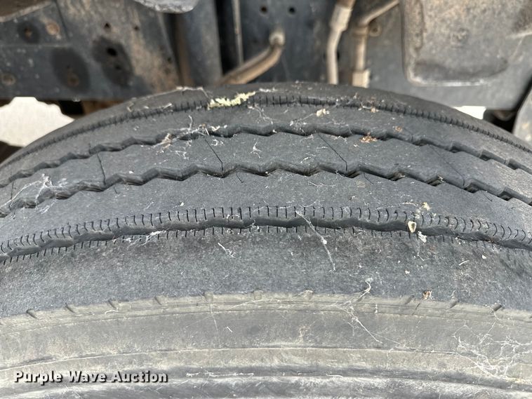 image for item OA9643 2003 Blue Bird school bus