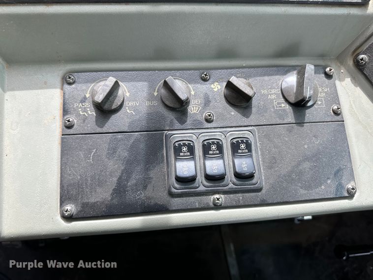 image for item OA9644 2004 Blue Bird school bus