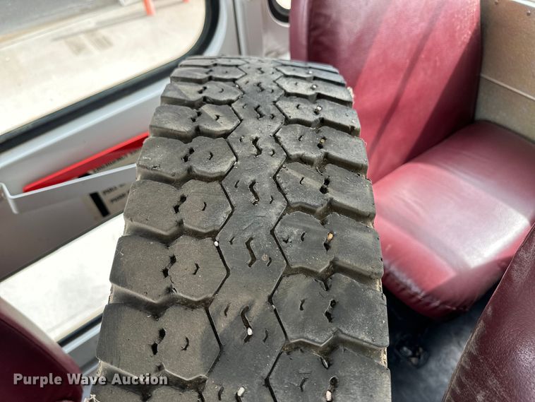 image for item OA9644 2004 Blue Bird school bus