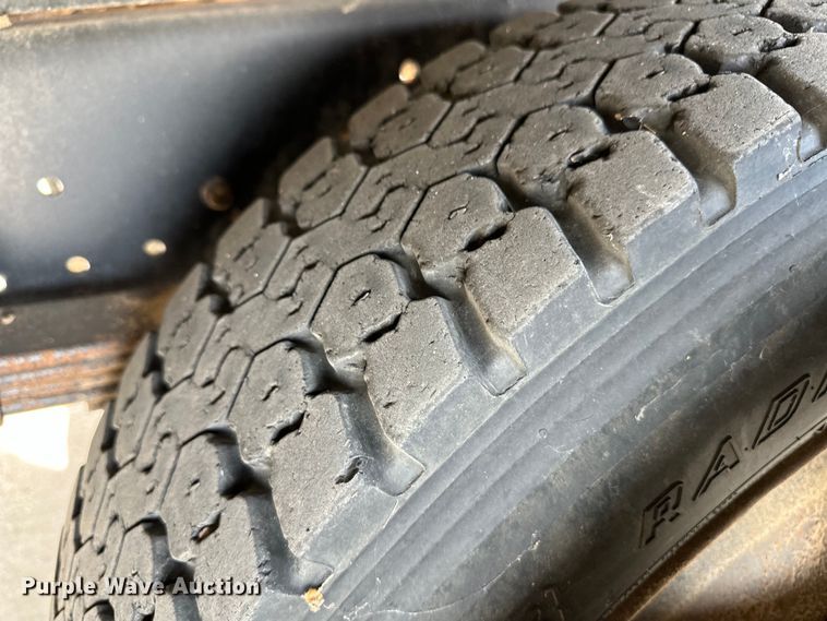 image for item OA9644 2004 Blue Bird school bus