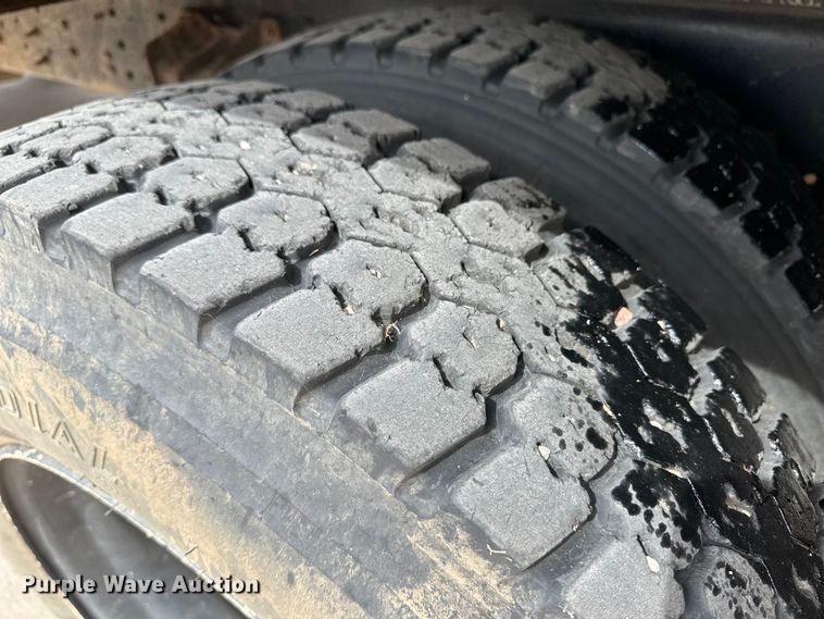 image for item OA9644 2004 Blue Bird school bus