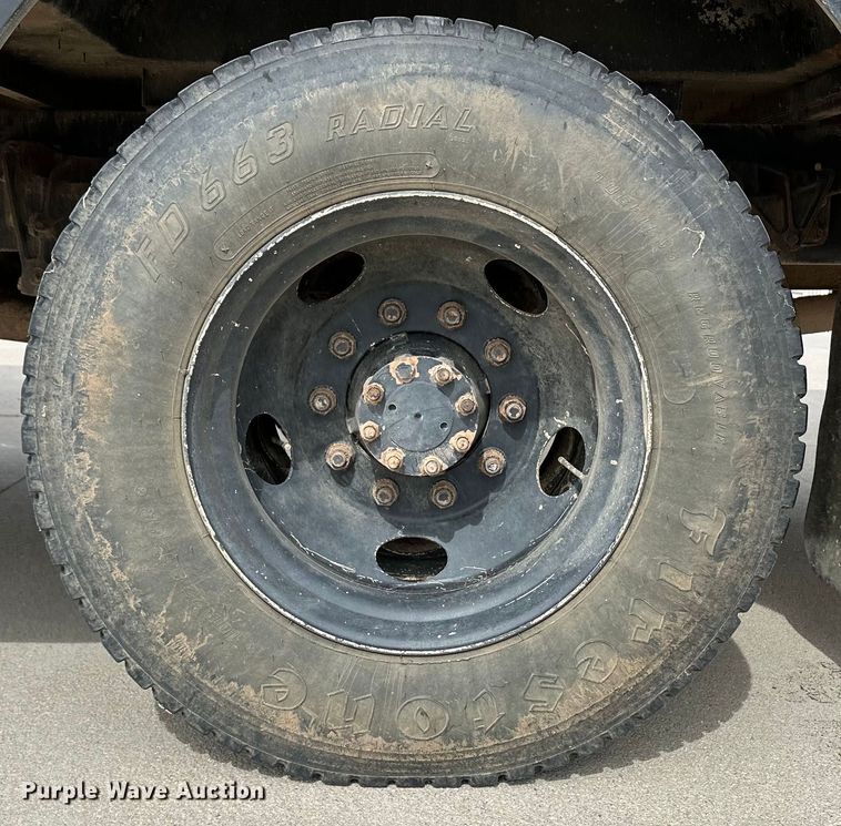 image for item OA9644 2004 Blue Bird school bus