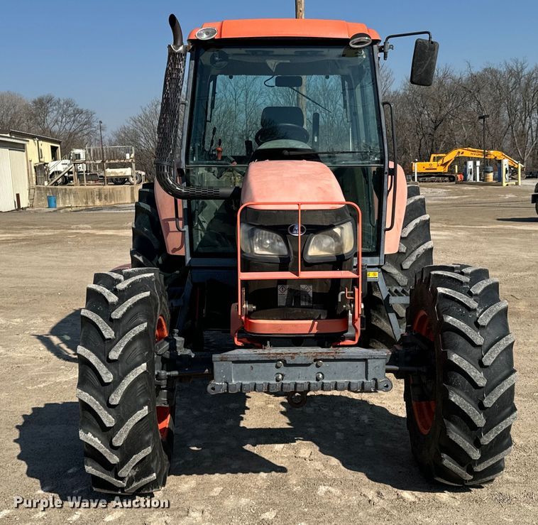 image for item OJ9583 Kubota M108S MFWD tractor