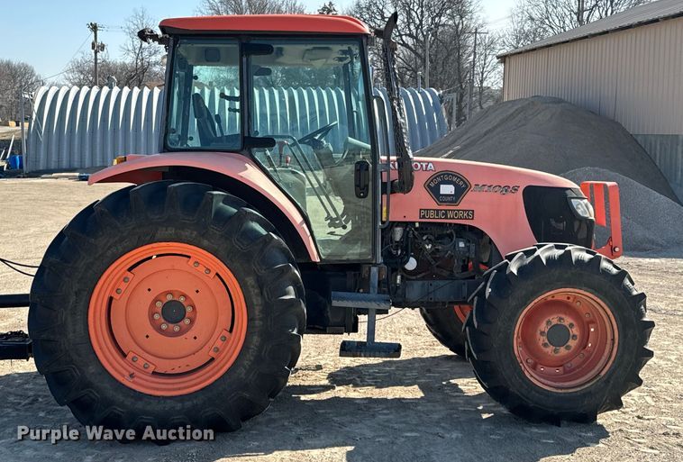image for item OJ9583 Kubota M108S MFWD tractor