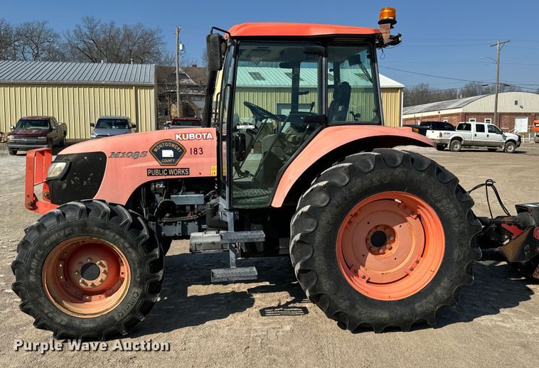 image for item OJ9583 Kubota M108S MFWD tractor
