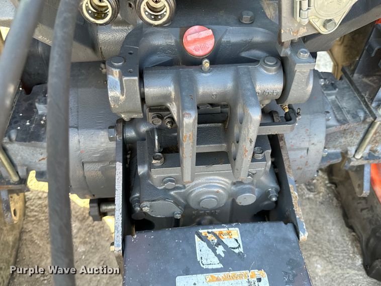 image for item OJ9583 Kubota M108S MFWD tractor