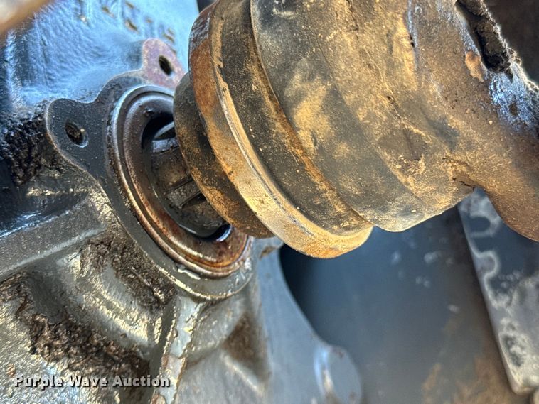 image for item OJ9583 Kubota M108S MFWD tractor