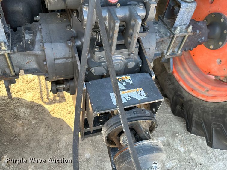 image for item OJ9583 Kubota M108S MFWD tractor