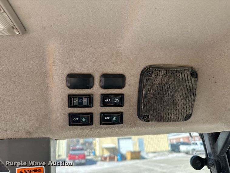 image for item OJ9583 Kubota M108S MFWD tractor