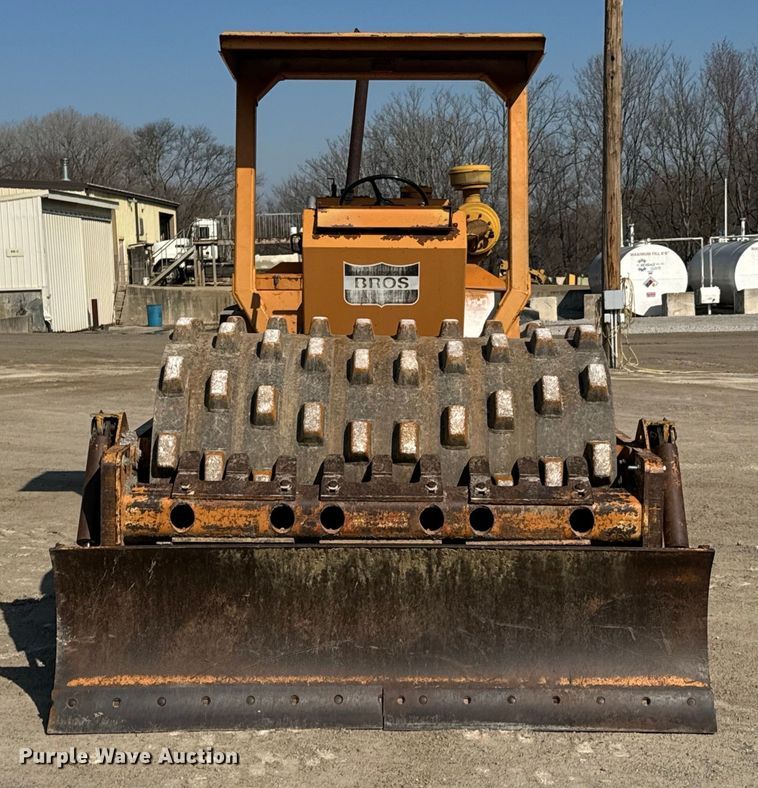 image for item OJ9585 Bros 168PB single drum vibratory roller