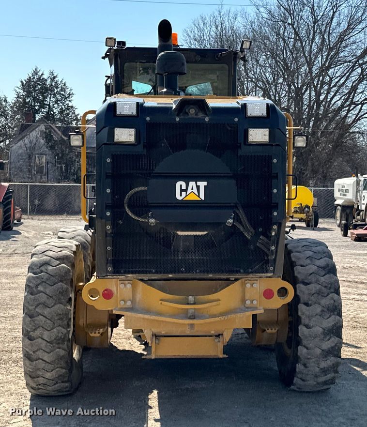 image for item OJ9586 2015 Caterpillar 120M2 motor grader