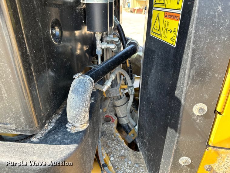 image for item OJ9586 2015 Caterpillar 120M2 motor grader