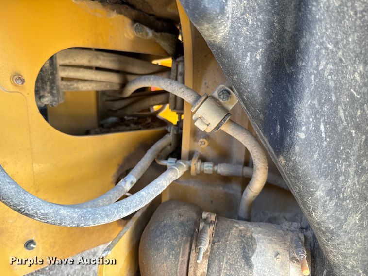 image for item OJ9586 2015 Caterpillar 120M2 motor grader