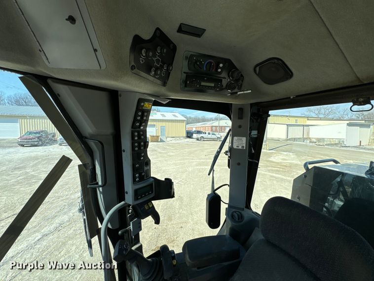 image for item OJ9586 2015 Caterpillar 120M2 motor grader