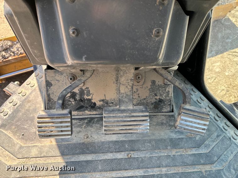 image for item OJ9586 2015 Caterpillar 120M2 motor grader