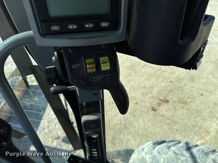 image for item OJ9586 2015 Caterpillar 120M2 motor grader