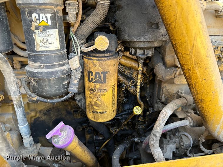 image for item OJ9586 2015 Caterpillar 120M2 motor grader
