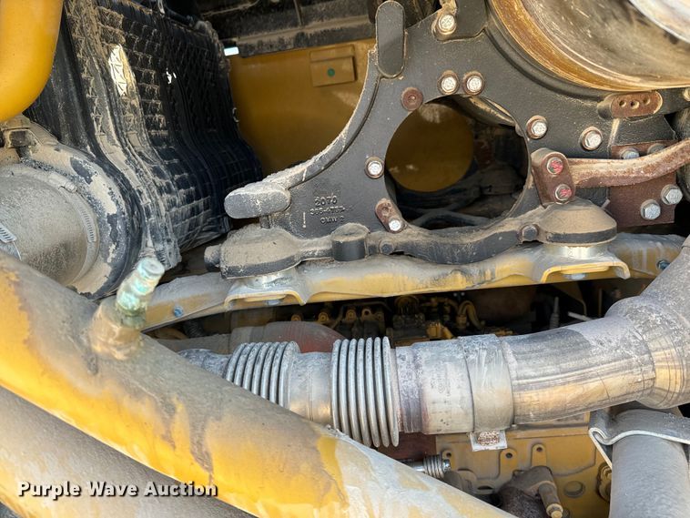 image for item OJ9586 2015 Caterpillar 120M2 motor grader