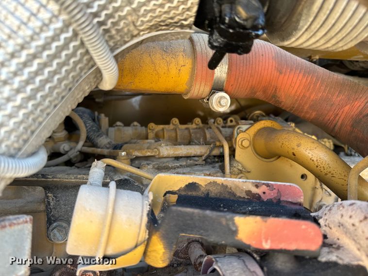 image for item OJ9586 2015 Caterpillar 120M2 motor grader