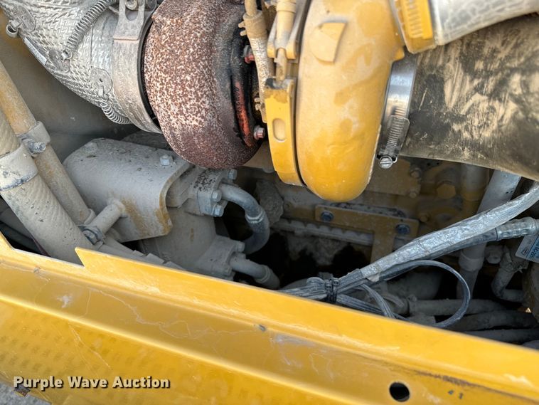 image for item OJ9586 2015 Caterpillar 120M2 motor grader