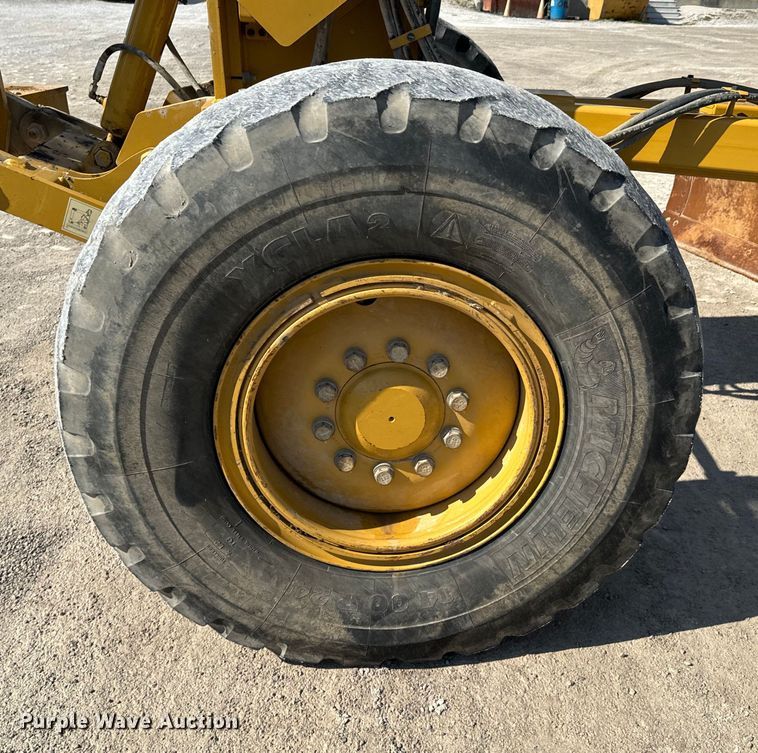 image for item OJ9586 2015 Caterpillar 120M2 motor grader