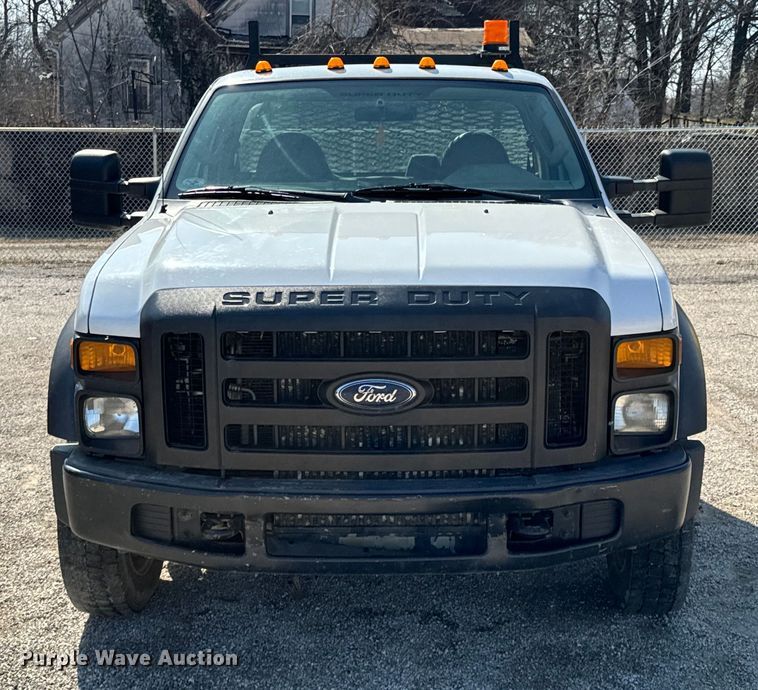 image for item OJ9588 2009 Ford F450 Super Duty XL flatbed truck