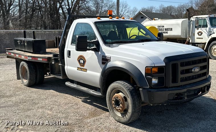 image for item OJ9588 2009 Ford F450 Super Duty XL flatbed truck
